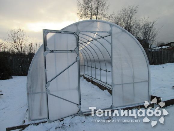 Теплица Рада Макси из поликарбоната, ширина 3 м
